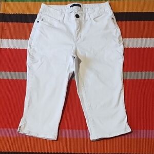 Lee EUC White Cropped Capri Jeans Size 8.